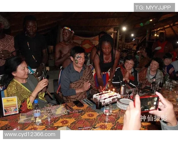 外国足球明星畅游三亚 探访热带天堂与足球魅力结合的精彩之旅