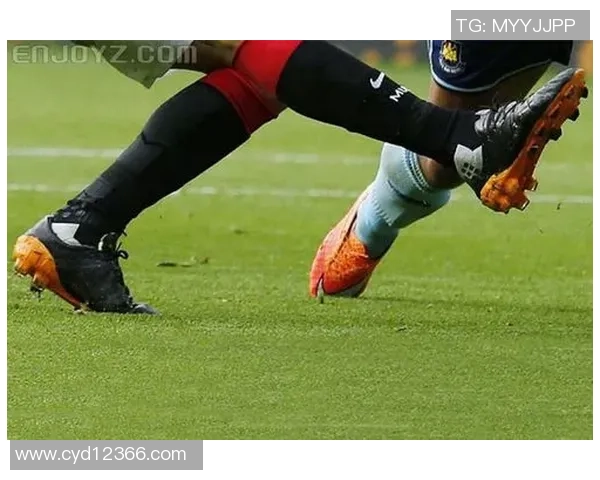 穿次顶足球鞋的球星是谁 他在赛场上的表现究竟如何 穿次顶足球鞋的球星是谁 他在赛场上的表现究竟如何