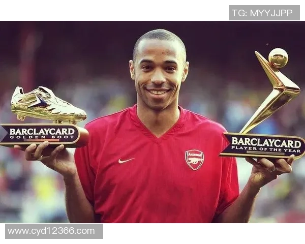 足球球星仇人逆袭之路展现坚韧精神与拼搏魅力